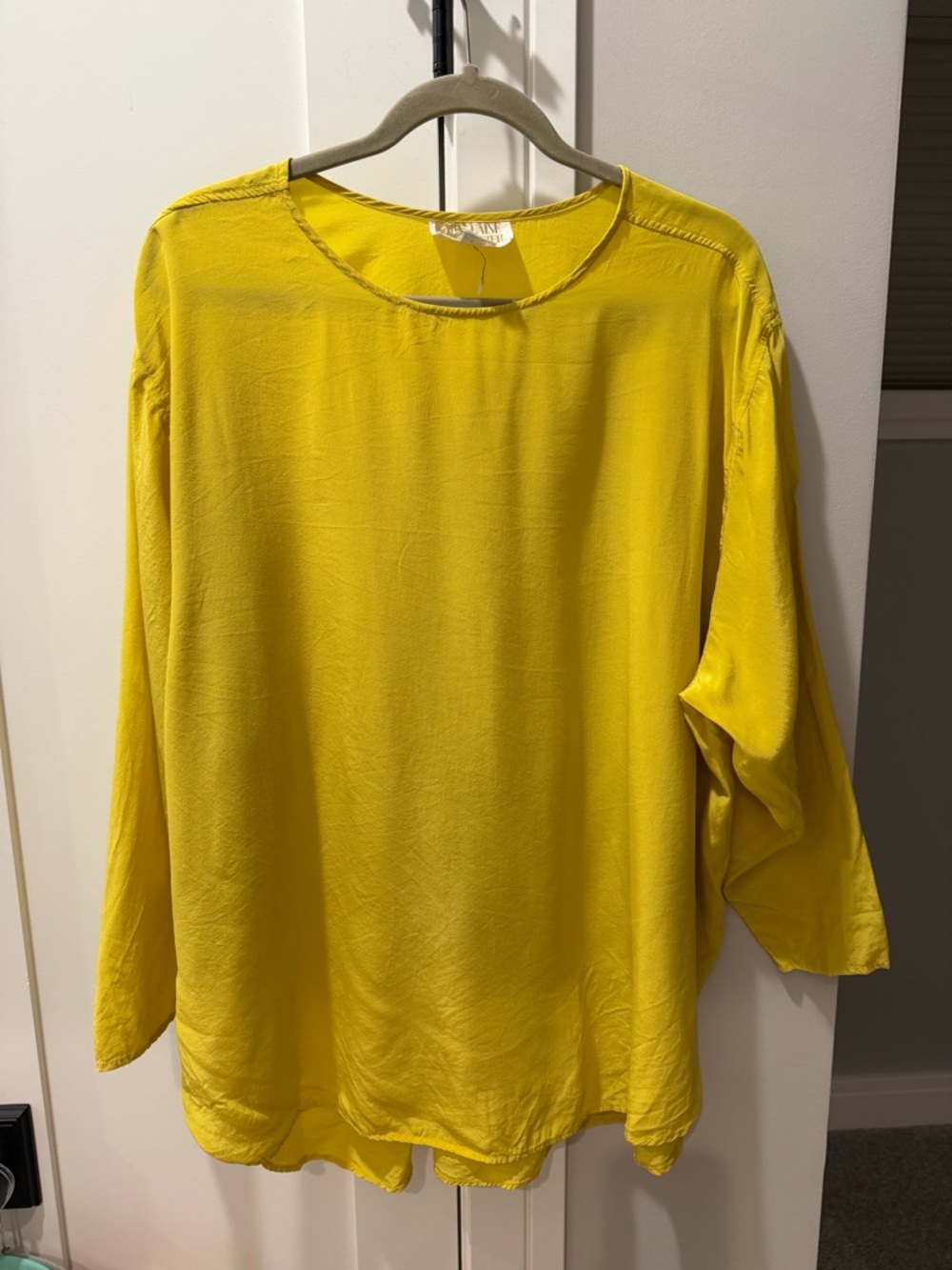 Laise Adzer 100% Silk Top One Size Blouse